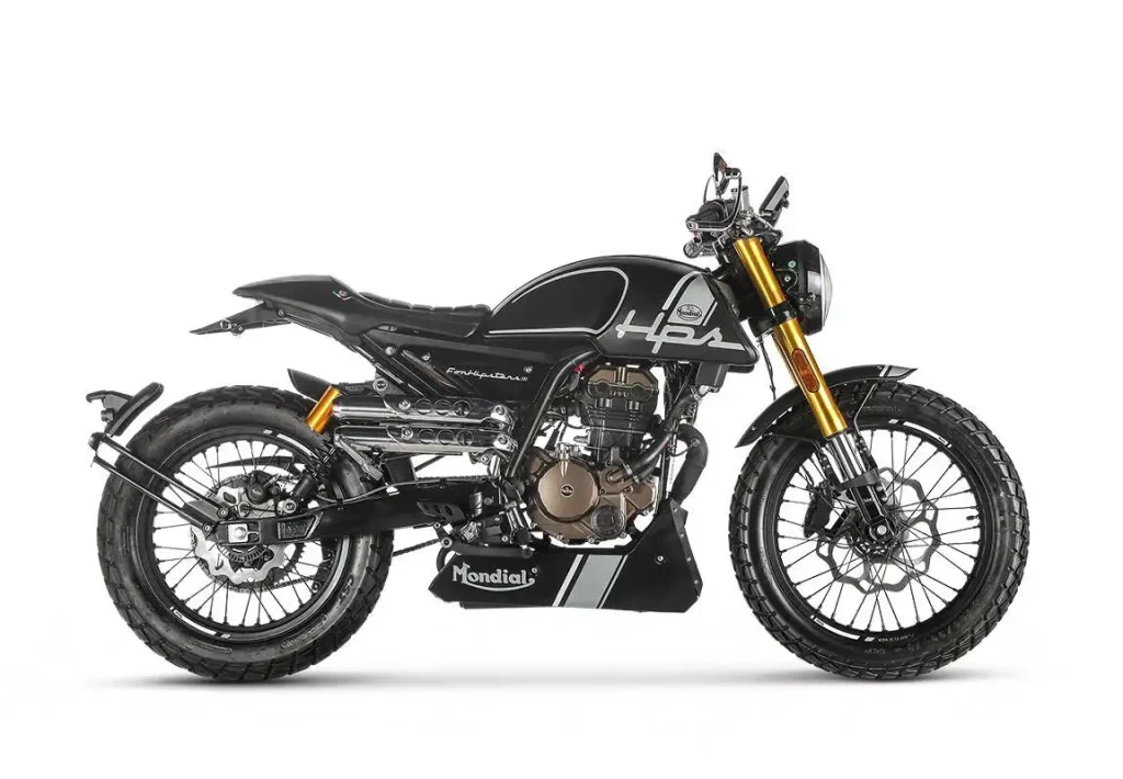 Moto FB Mondial HPS 125 noire, marque italienne.